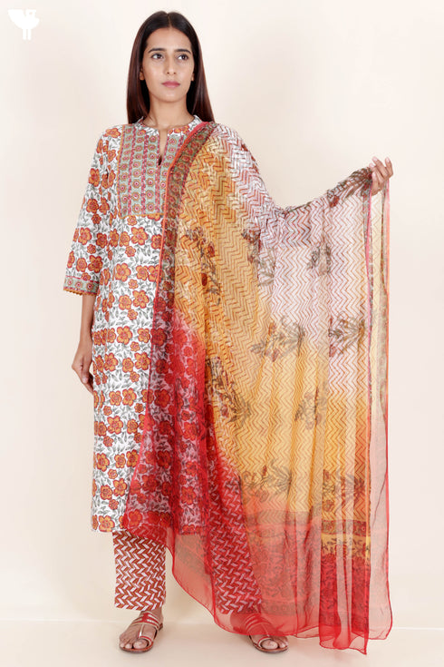 Bizzy Lizzy Kurta And Pant Set With Chiffon Dupatta In Block Print